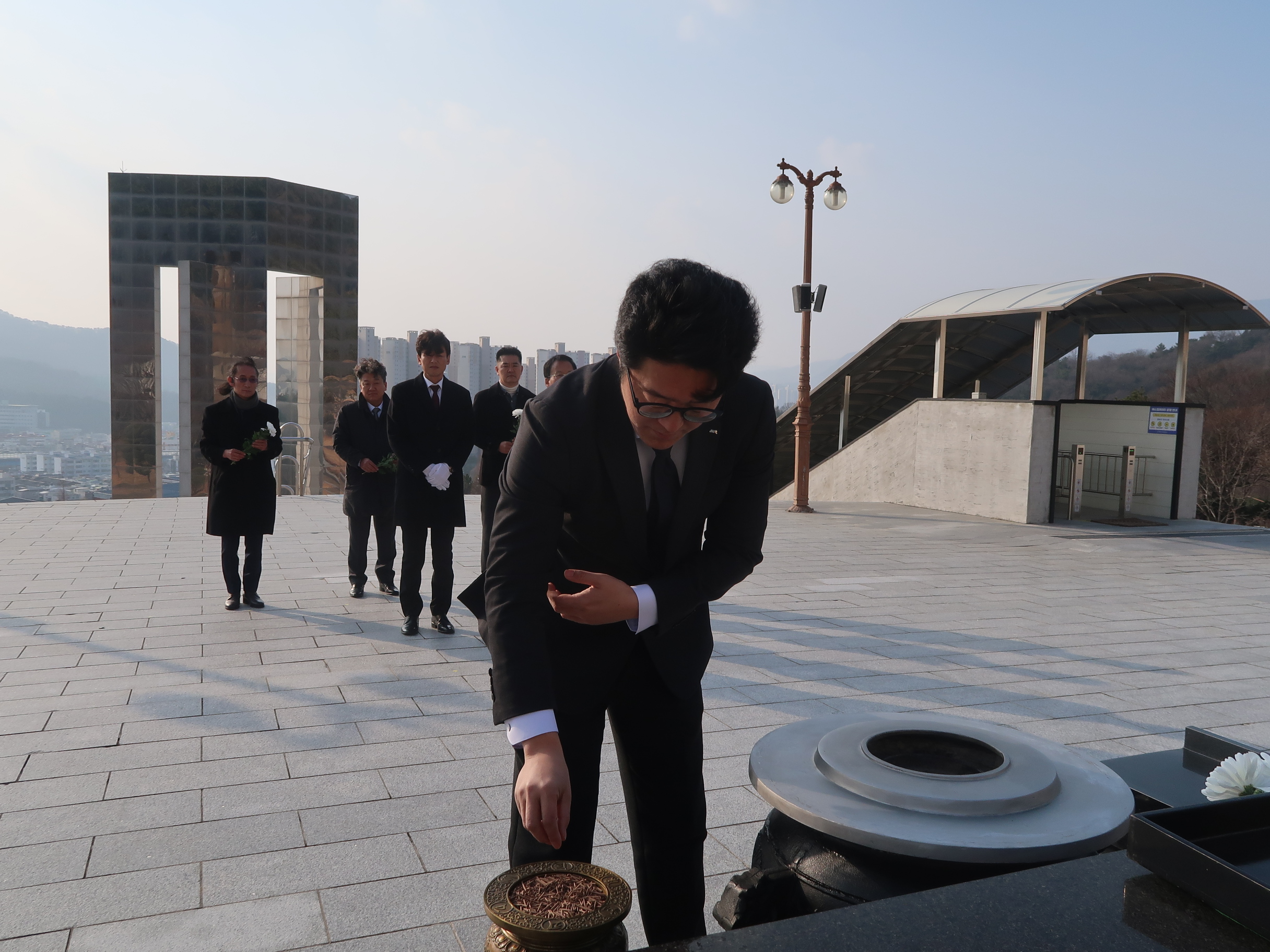 2026.01.10.남마산청년회의소  참배