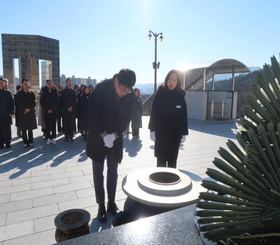2026.01.02.경남도교육청 6급 교육행정직 공무원 신년참배 이미지