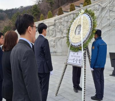 2026.03.12.창원지방검찰청 임승철 검사장 참배 이미지