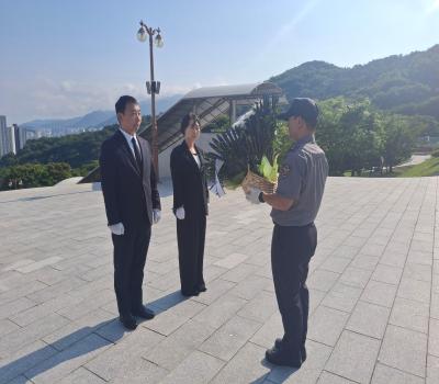 2026.06.26. 김용민 국회의원 참배 이미지