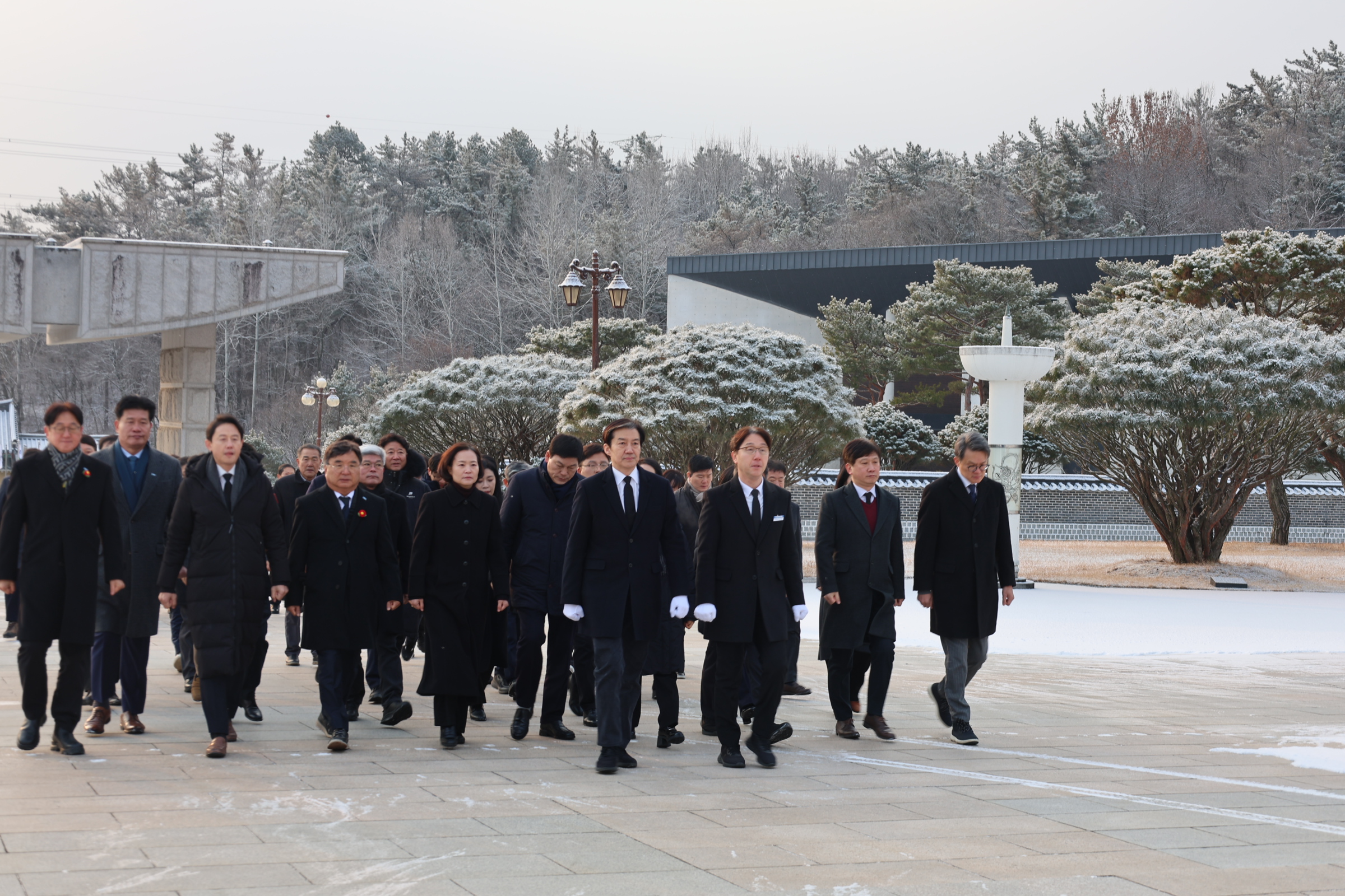 260123 조국 조국혁신당 대표 등 참배