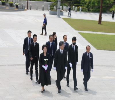 `23.5.15. 김웅의원, 유승민 전 의원, 진수희 전 보건복지부장관 참배 이미지