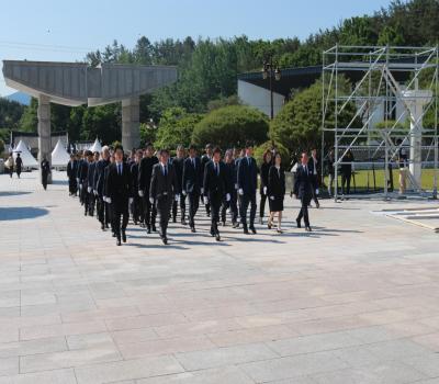 '24.5.16. 전남대학교 정성택 총장, 조성희 총동창회 회장 등 참배 이미지