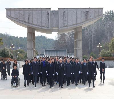 260105 양부남 더불어민주당 광주광역시당위원장 등 참배 이미지