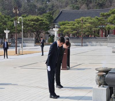 260326 최휘영 문화체육관광부 장관 등 참배 이미지