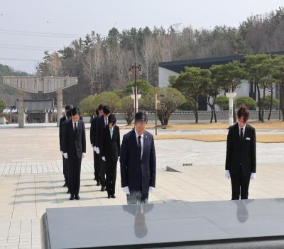 260327 정성호 법무부장관 등 참배 이미지
