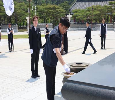 260514 한국노동조합총연맹 참배 이미지
