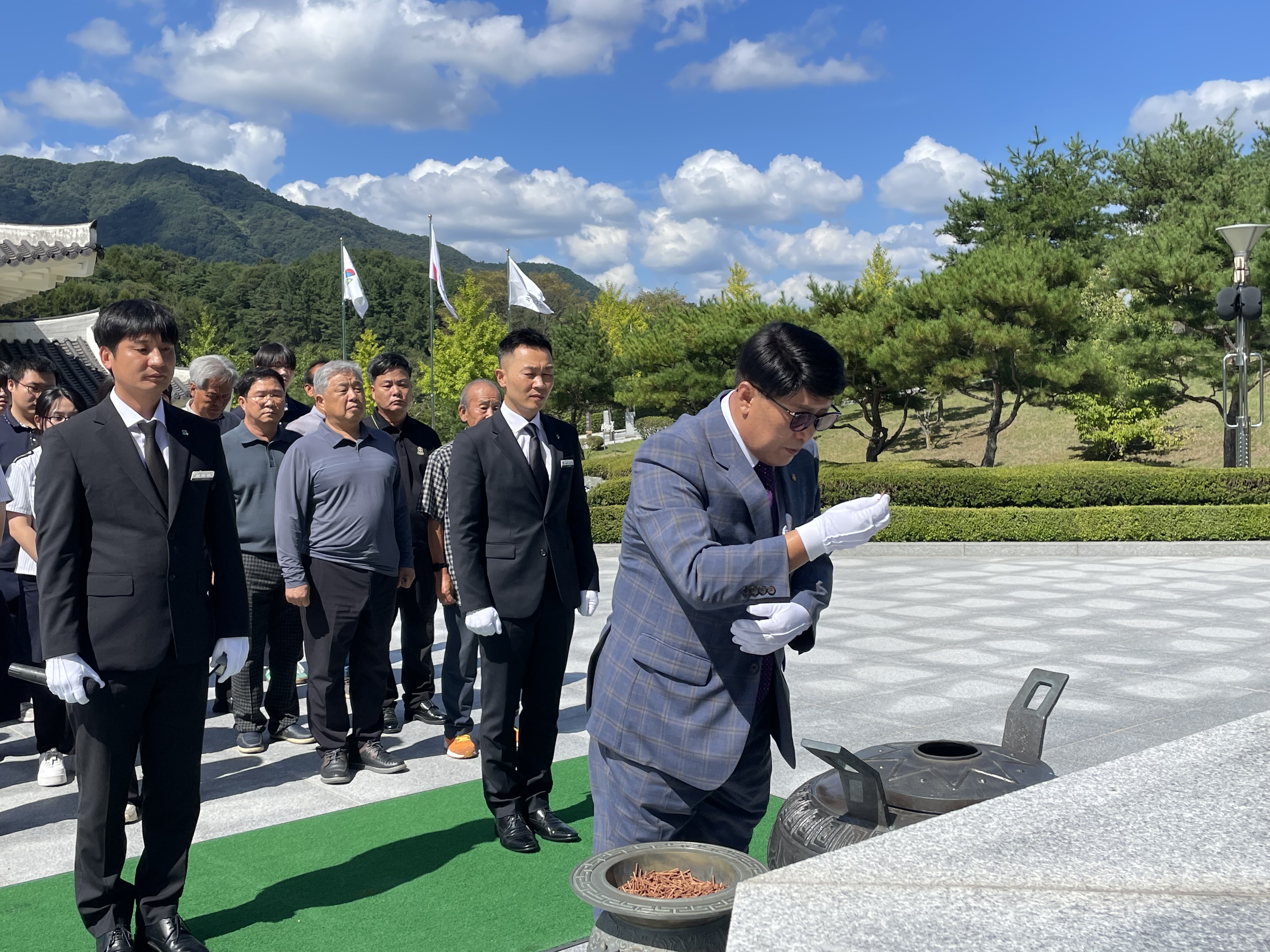 재향군인회 전북김제시지회 현충탑 참배