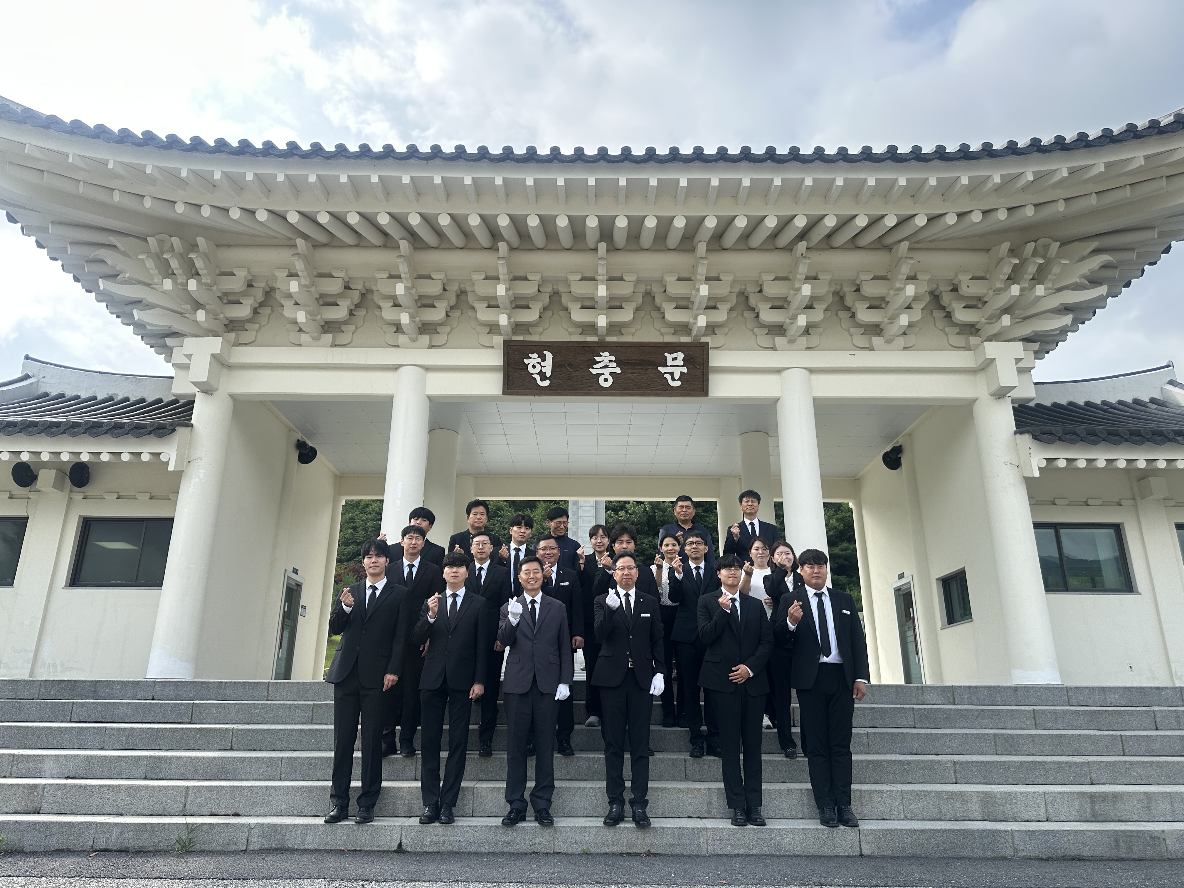국립임실호국원 7월 전직원 현충탑 참배