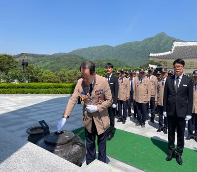 월남참전자회 전북도지부 현충탑 참배 이미지
