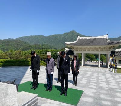 전몰군경유족회 전북도지부 현충탑 참배 이미지