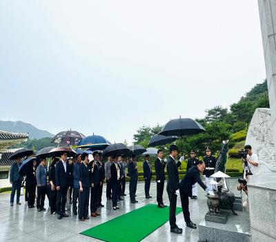 임실군수 현충탑 참배 이미지