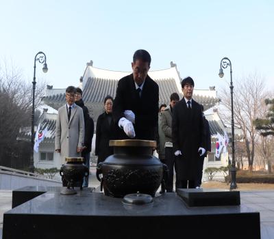 설 명절 계기 전 직원 현충탑 참배 및 무연고 묘소 참배 이미지