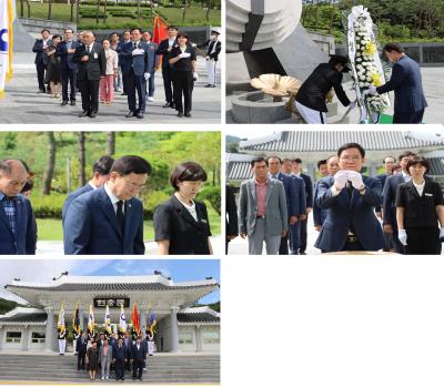 산청군의회 의장 현충탑 참배 이미지