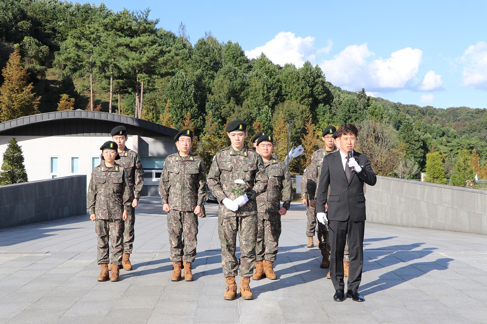 육군학생군사학교 전문사관 참배('25.10.24.)