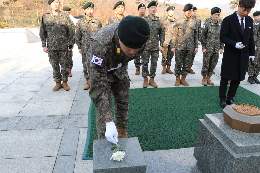 육군학생군사학교 항공준사관 참배('25.11.20.)