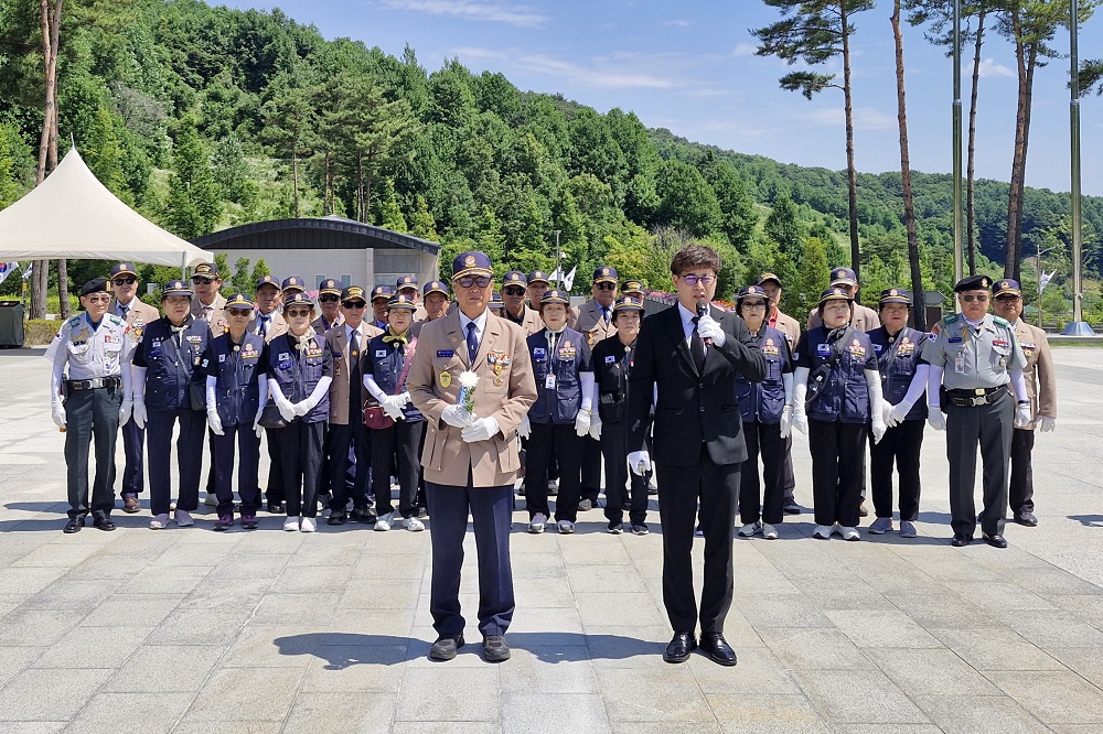 월남참전자회 인천미추홀구지회 참배('26.06.17.)