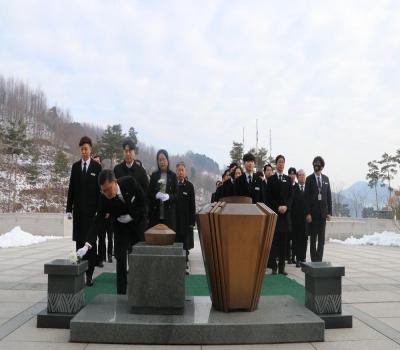 3월 전직원 월례참배('25.3.6.) 이미지