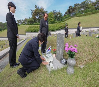 국립5.18민주묘지 1묘역 사전참배 이미지
