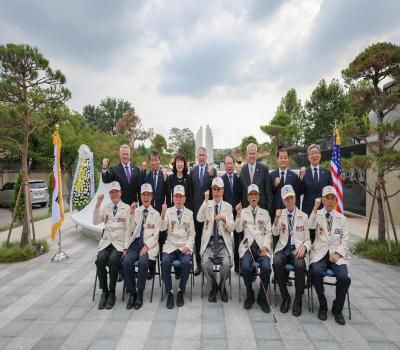 주한미군 전사자 추모비 헌화 행사