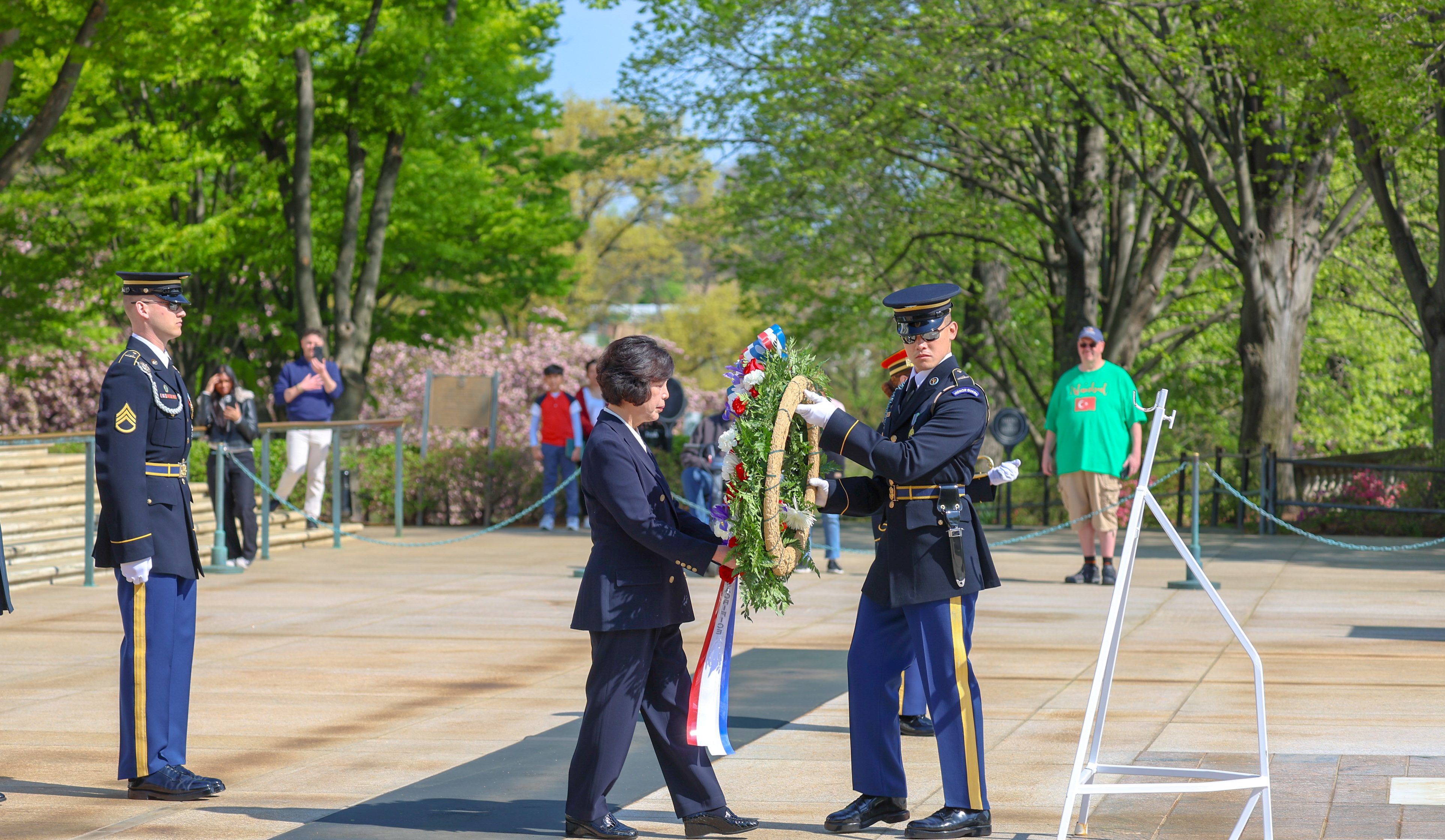 Visit to Arlington National Cemetery 이미지