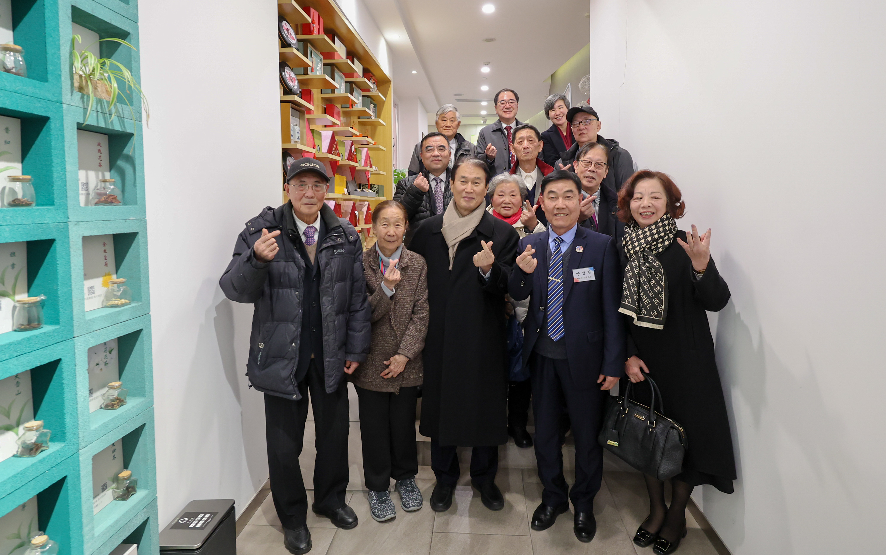 Meeting with Descendants of Independence Patriots 이미지