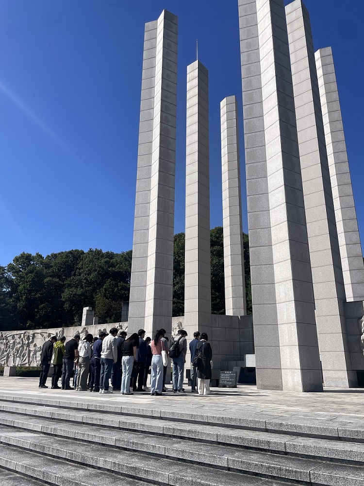 261001 국립평화통일민주교육원 교육생 참배