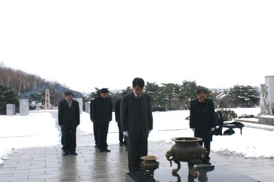 이병구 서울지방보훈청장 참배 이미지