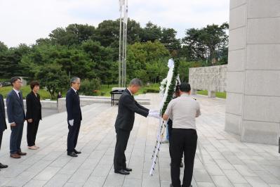 박삼득 국가보훈처장 4.19민주묘지 참배 및 초도순시 이미지