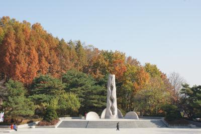 2014년 4.19묘지 풍경 이미지
