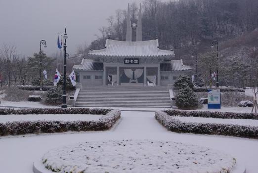 호국원 설경(雪景) 이미지