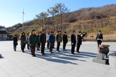 2.15. 거제중앙초등학교 교직원 이미지