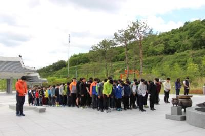 5.11. 부산거성중학교 참배 이미지