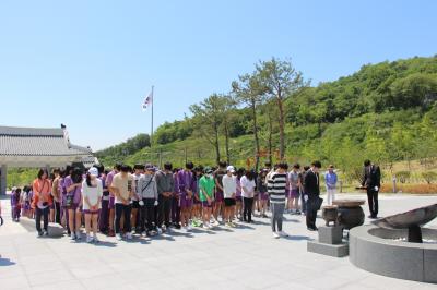 5.18. 여수 안산중학교 참배 이미지