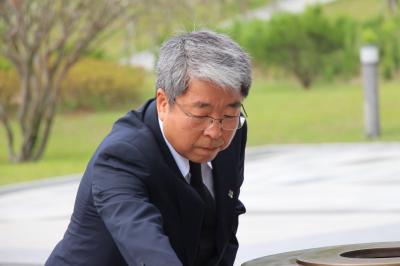 6.1. 국립산청호국원 전 직원 정기참배 이미지