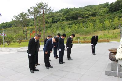6.7. 경남지방중소기업청 참배 이미지