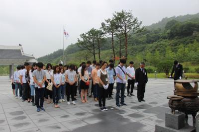 7.4. 경상남도인재개발원 제5기 신임인재양성과정 국립묘지 체험활동 이미지
