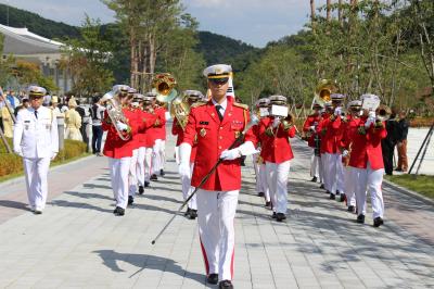 9.15. 첫 명예집례관 합동안장식 이미지