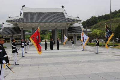 부산고등검찰청 고등검사장 참배(4.25) 이미지