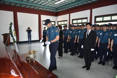 대구지방경찰청 의무경찰교육센터 1111기 교육생 참배 이미지