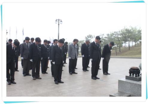 경북지방우정청 국립묘지 나라사랑 헌화운동 실시 이미지