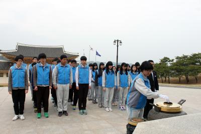 포항 영일고등학교 학생 30여명 나라사랑 국립묘지 체험활동 이미지
