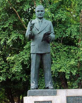 Statue of President Harry S. Truman