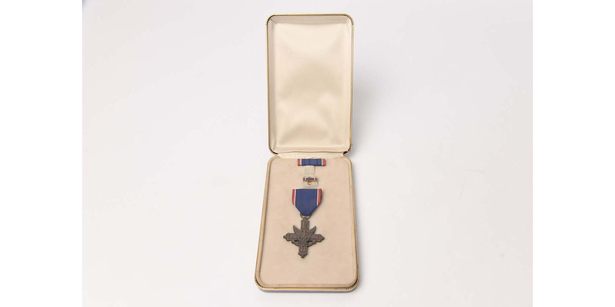 미국 수훈십자장(Distinguished Service Cross, DSC) - 이미지 썸네일