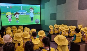 Toddler Experience Program image